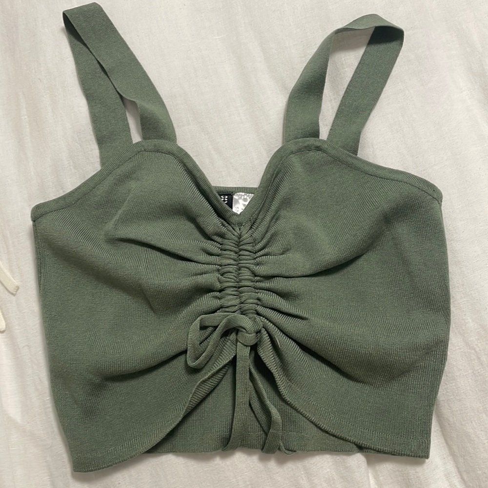 Green H&M knit crop top